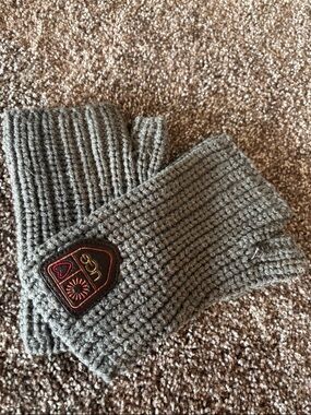 UGG Charcoal Knit Fingerless Mitts with Patch Logo
